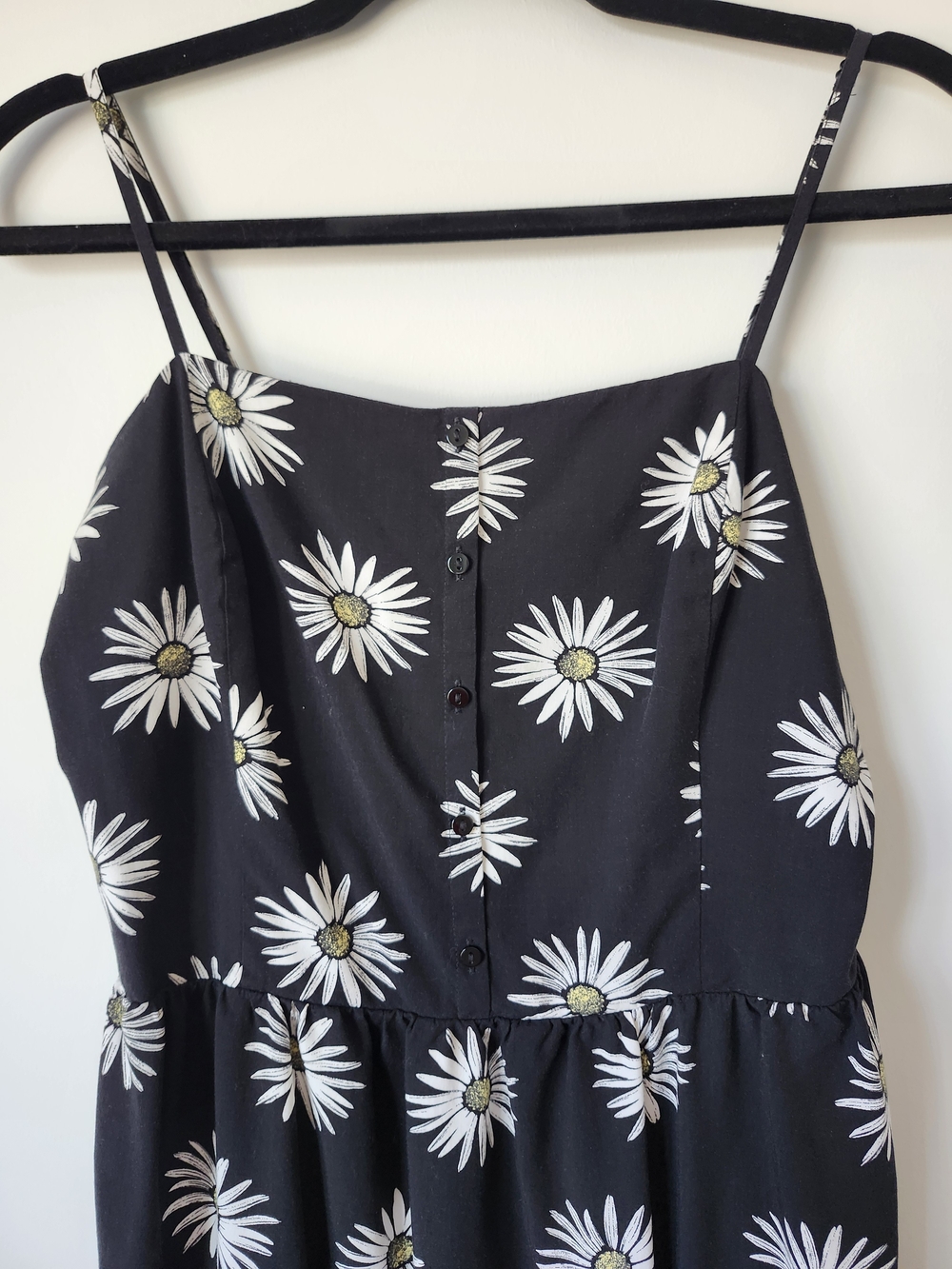 Black Daisy Print Spaghetti Strap Midi Dress - Picture 4 of 7